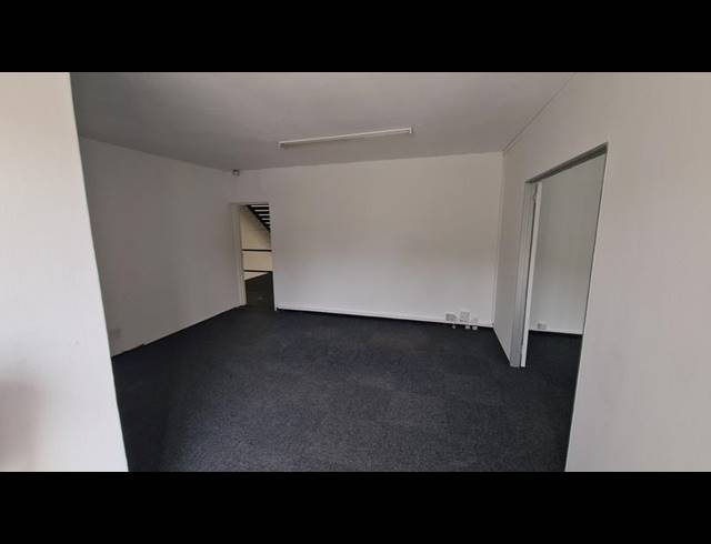 INDUSTRIAL PROPERTY TO RENT IN HALFWAY HOUSE